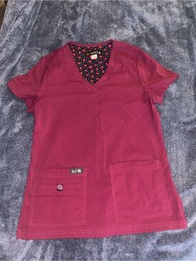 Maroon Koi XS Scrub Top